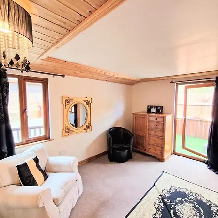 Lomond 2 With Private Hot Tub - Fife - Loch Leven - Lomond Hills Villa Kelty Exterior photo
