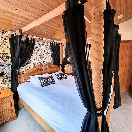 Lomond 2 With Private Hot Tub - Fife - Loch Leven - Lomond Hills Villa Kelty Exterior photo