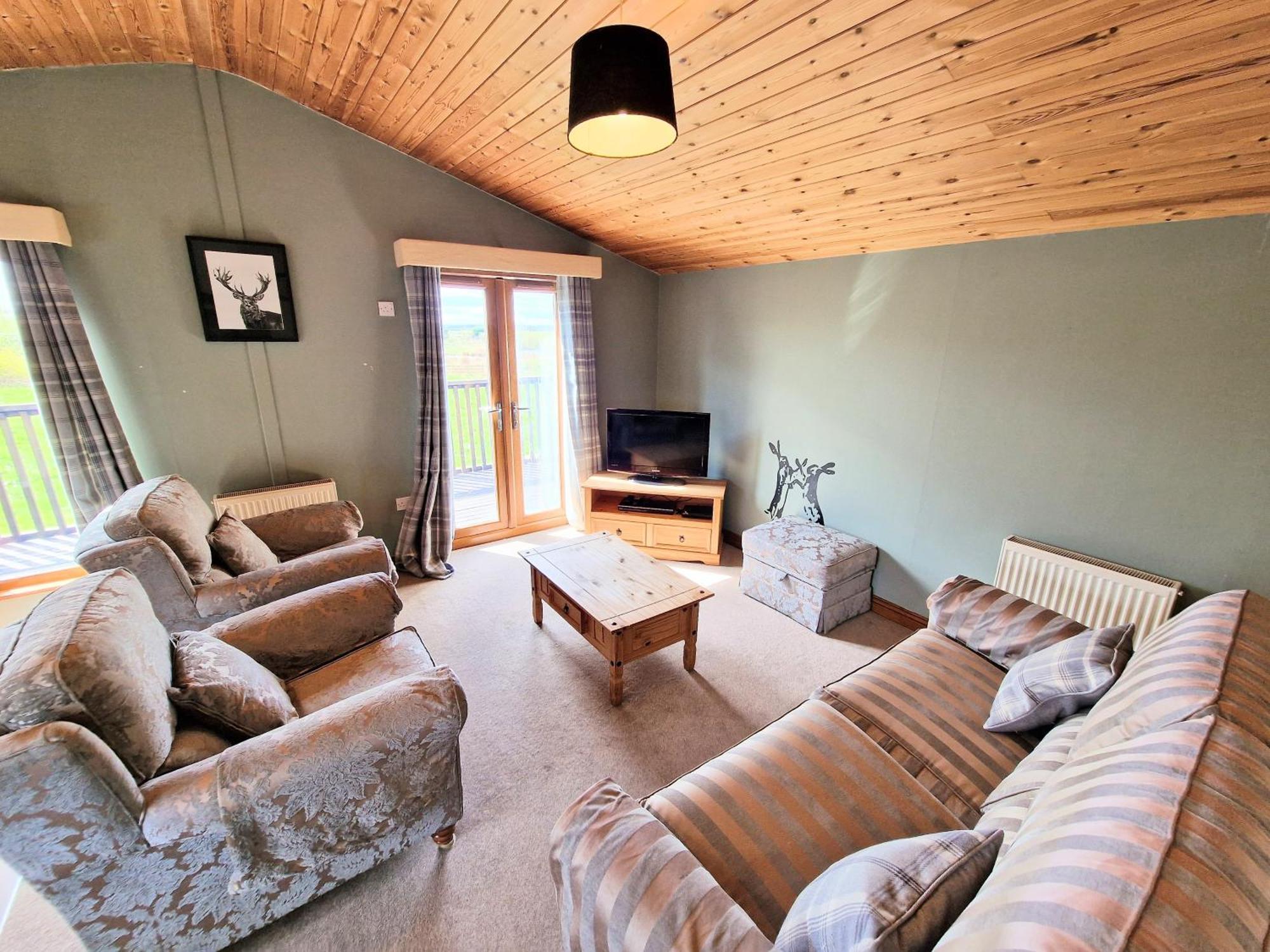 Chalet Lomond 2 With Private Hot Tub - Fife - Loch Leven - Lomond Hills
