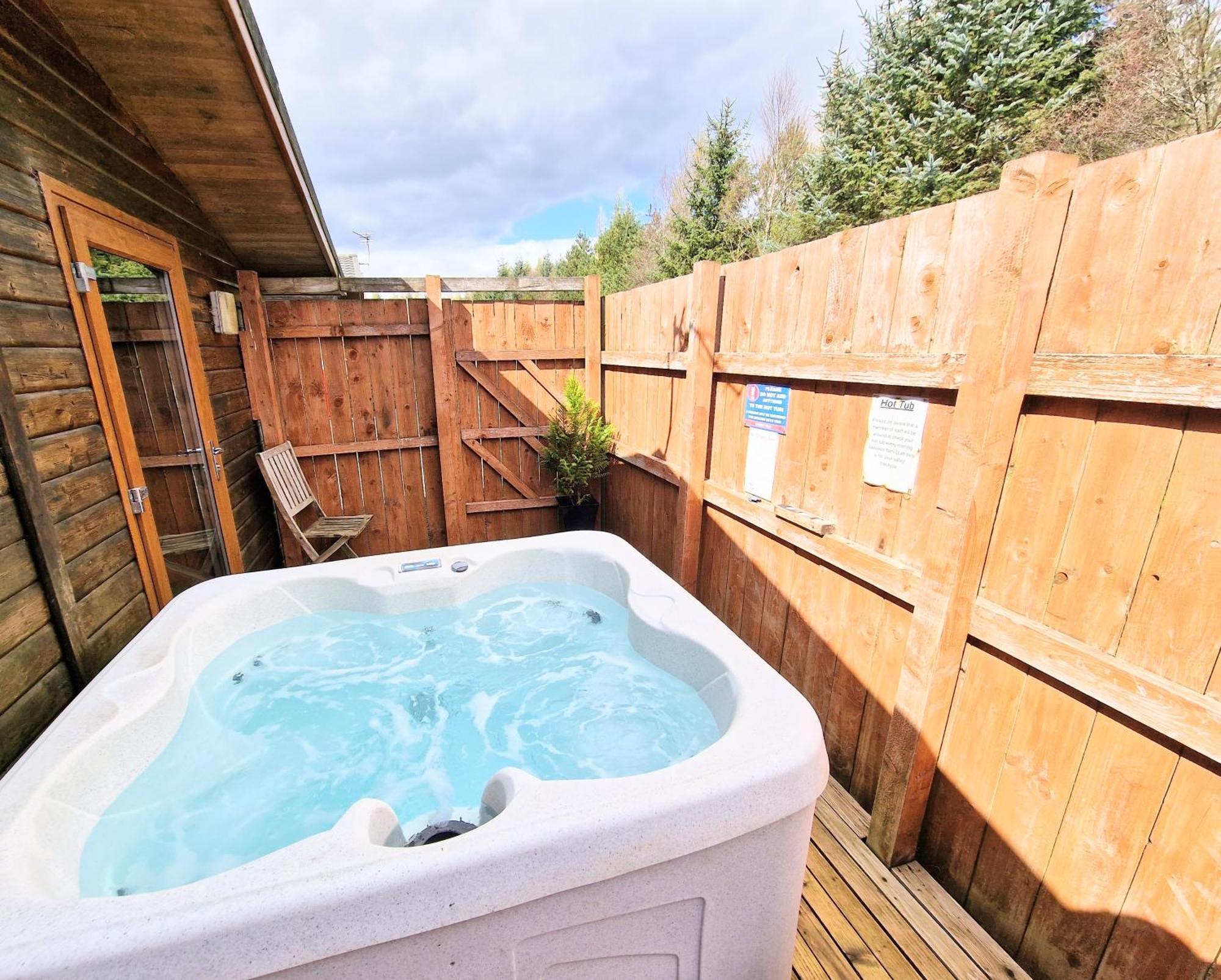 Chalet Lomond 2 With Private Hot Tub - Fife - Loch Leven - Lomond Hills