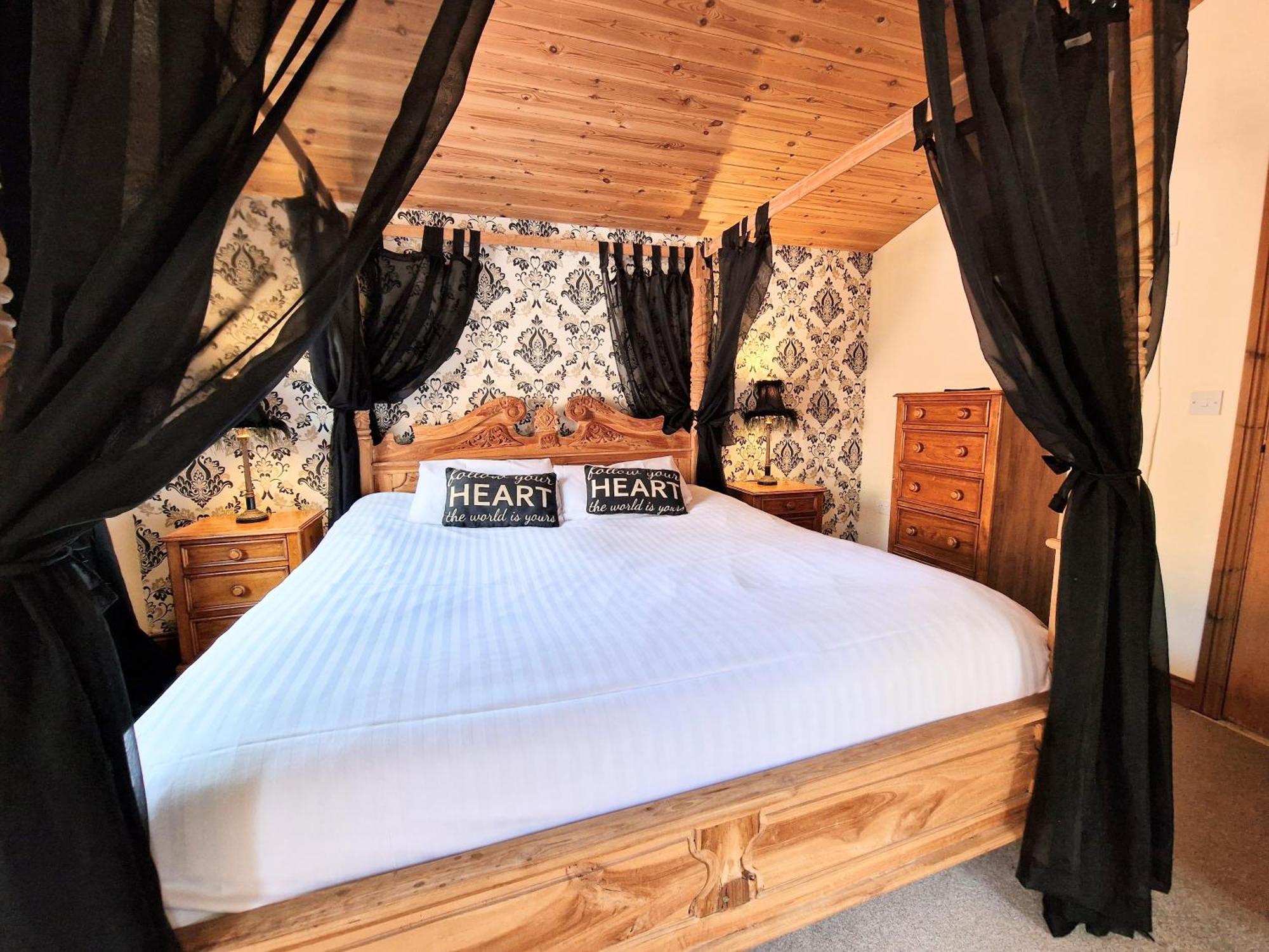 Chalet Lomond 2 With Private Hot Tub - Fife - Loch Leven - Lomond Hills *